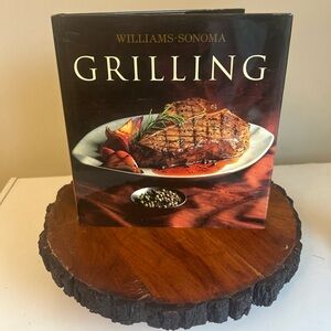 Vintage 2002, Williams Sonoma Collection: "Grilling" by Denis Kelly Hardcover